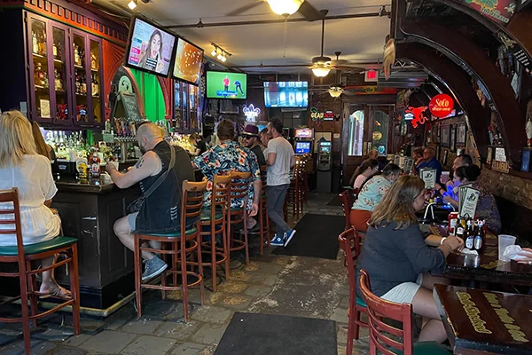 The bar and dining room at Turtle Bay